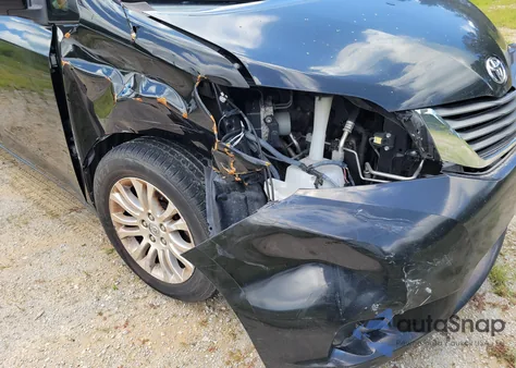 2013 Toyota Sienna Xle из США, поврежденный, VIN 5TDYK3DC2DS397670